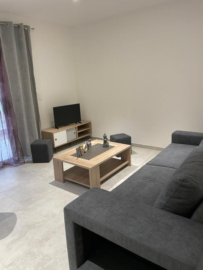 Villa Renzo ปาทริโมนิโอ ภายนอก รูปภาพ